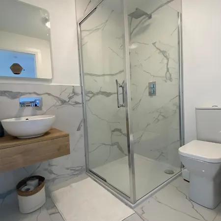 Ardmore's Modern House *