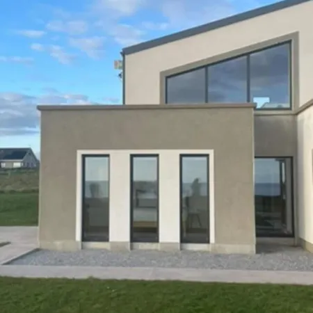 Ardmore's Modern House *