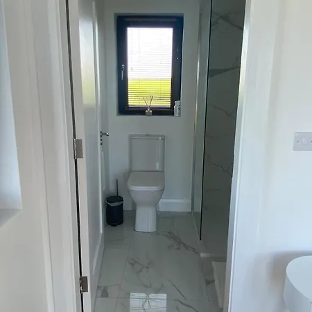 Ardmore's Modern House Apartamento